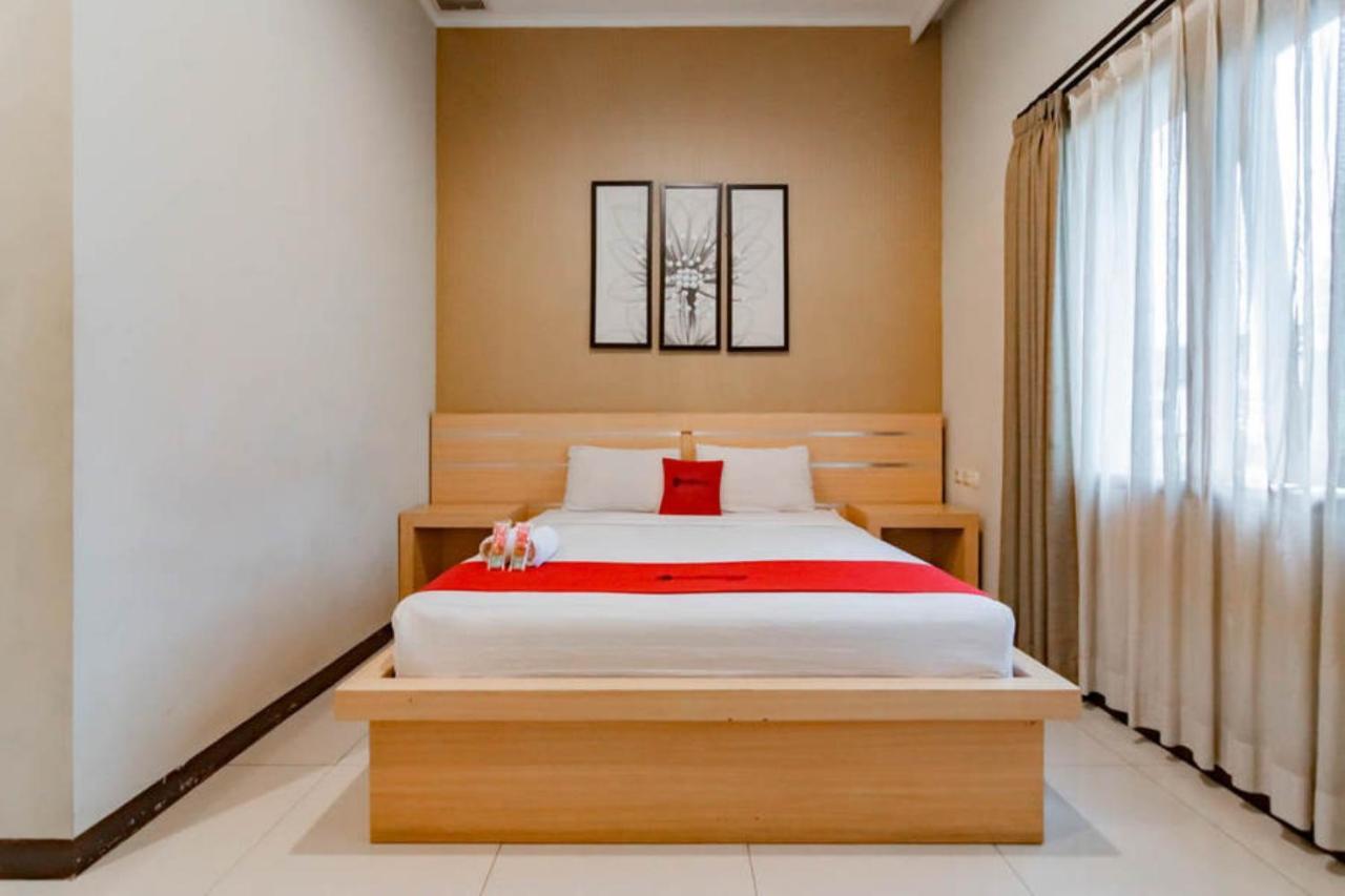 Reddoorz Near Lembang Park & Zoo 2 Hotel Buitenkant foto
