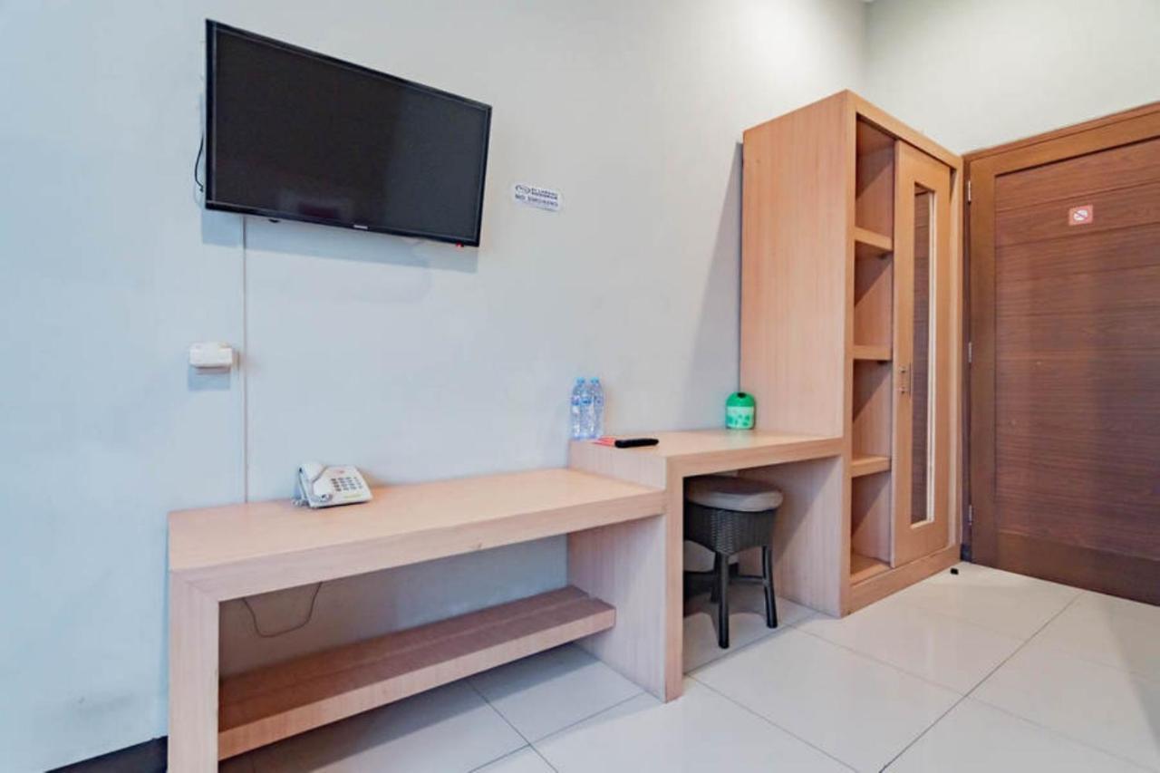 Reddoorz Near Lembang Park & Zoo 2 Hotel Buitenkant foto