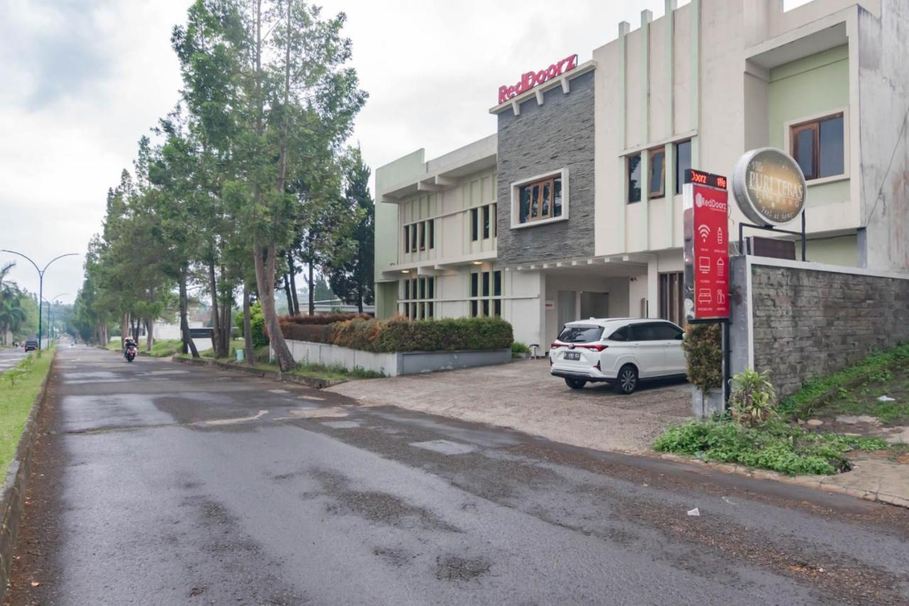 Reddoorz Near Lembang Park & Zoo 2 Hotel Buitenkant foto