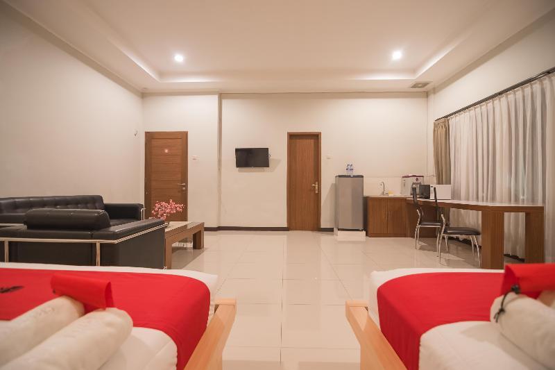Reddoorz Near Lembang Park & Zoo 2 Hotel Buitenkant foto